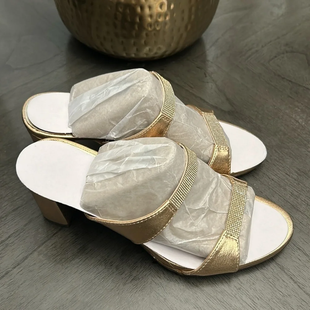 NATURALIZER Venus 2 Womens Leather Rhinestone Mule Sandals